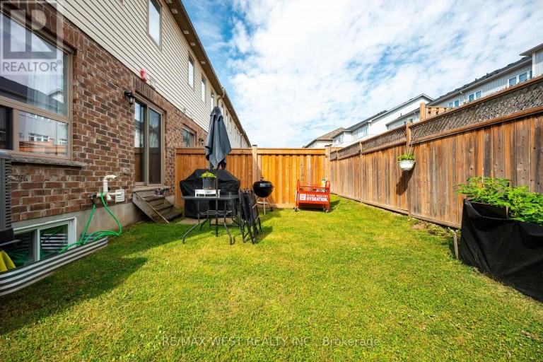 70 - 124 PARKINSON CRESCENT, Orangeville, Ontario, L9W6X3