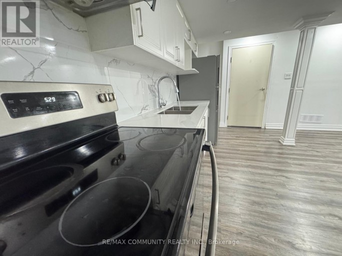 933 RED DEER AVENUE, Oshawa (Taunton), Ontario, L1K0C4