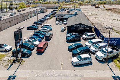 F1 - 243 QUEEN STREET E Brampton (Queen Street Corridor) Ontario photo 2