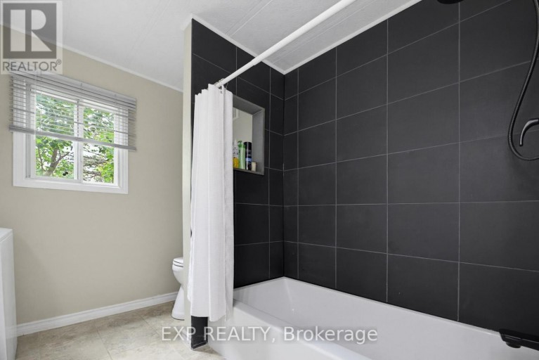 23 HEATHER AVENUE, Erin, Ontario, N0B1T0