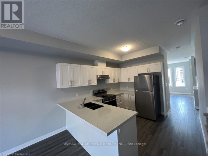 18 AQUA LANE, Hamilton, Ontario, L0R1P0