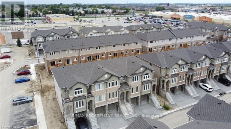 18 AQUA LANE, Hamilton, Ontario, L0R1P0