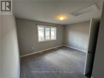 18 AQUA LANE Hamilton Ontario photo 3