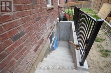 LOWER - 34 MCECHEARN CRESCENT Caledon Ontario photo 3