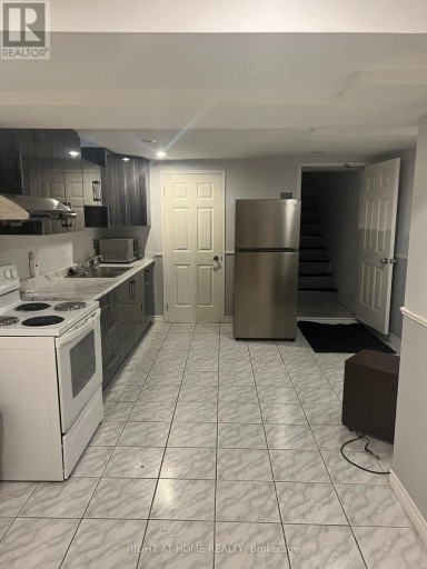 BASEMENT - 272 NAHANI WAY, Mississauga (Hurontario), Ontario, L4Z3B7
