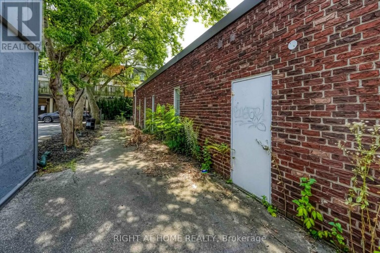 214 RANDALL STREET, Oakville (OO Old Oakville), Ontario, L6J1P7