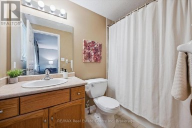 38 - 210 DAWN AVENUE Guelph (Clairfields/Hanlon Business Park) Ontario photo 7