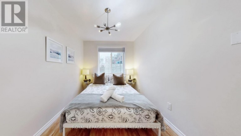 B - 61 CAMERON STREET, Toronto (Kensington-Chinatown), Ontario, M5T2H1