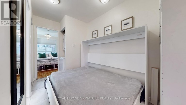 B - 61 CAMERON STREET, Toronto (Kensington-Chinatown), Ontario, M5T2H1