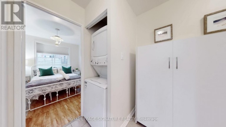 B - 61 CAMERON STREET, Toronto (Kensington-Chinatown), Ontario, M5T2H1