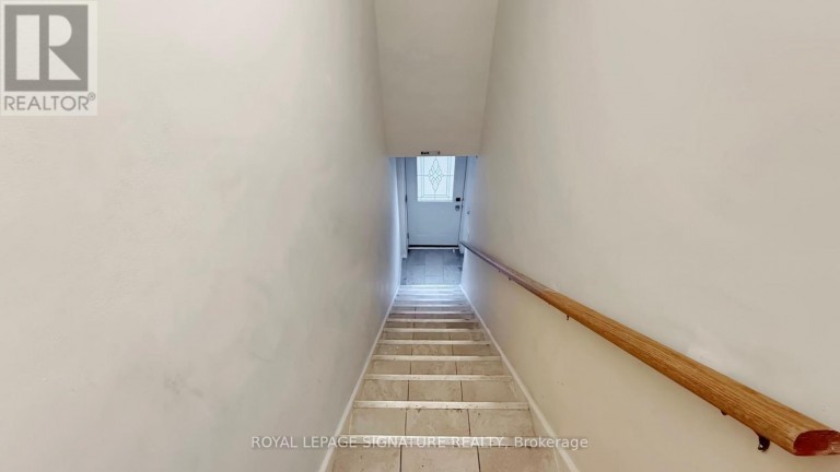 B - 61 CAMERON STREET, Toronto (Kensington-Chinatown), Ontario, M5T2H1