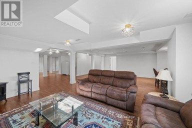 9 WILLIAM BOWES BOULEVARD Vaughan (Maple) Ontario photo 23