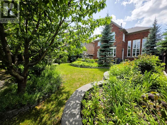 9 WILLIAM BOWES BOULEVARD, Vaughan (Maple), Ontario, L6A4B1