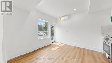 1 - 82 FORD STREET Toronto (Weston-Pellam Park) Ontario photo 3