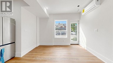 1 - 82 FORD STREET Toronto (Weston-Pellam Park) Ontario photo 4