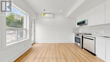 1 - 82 FORD STREET Toronto (Weston-Pellam Park) Ontario photo 9
