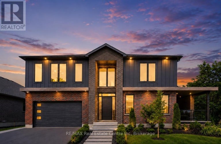 11 CHERRYWOOD LANE, Centre Wellington (Fergus), Ontario, N1M2W3