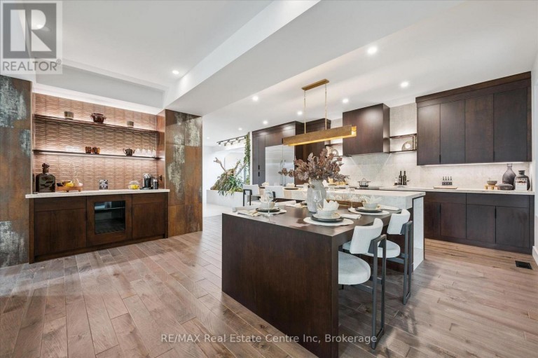 11 CHERRYWOOD LANE, Centre Wellington (Fergus), Ontario, N1M2W3