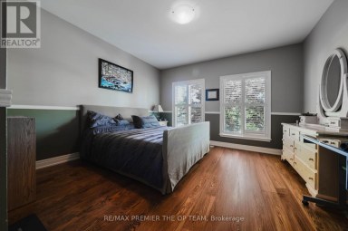 FULL - 56 PARK RIDGE DRIVE Vaughan (Sonoma Heights) Ontario photo 13