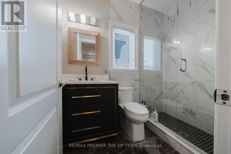 UPPER - 56 PARK RIDGE DRIVE, Vaughan (Kleinburg), Ontario, L0J1C0