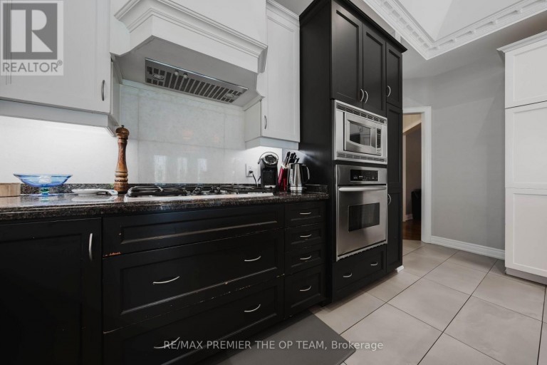 UPPER - 56 PARK RIDGE DRIVE, Vaughan (Kleinburg), Ontario, L0J1C0