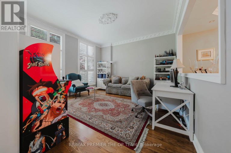 UPPER - 56 PARK RIDGE DRIVE, Vaughan (Kleinburg), Ontario, L0J1C0