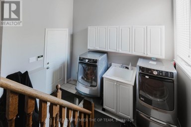 LOWER - 56 PARK RIDGE DRIVE Vaughan (Sonoma Heights) Ontario photo 3