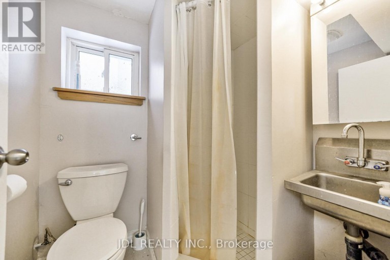 BSMT - 150 BANFF ROAD, Toronto (Mount Pleasant East), Ontario, M4P2P7