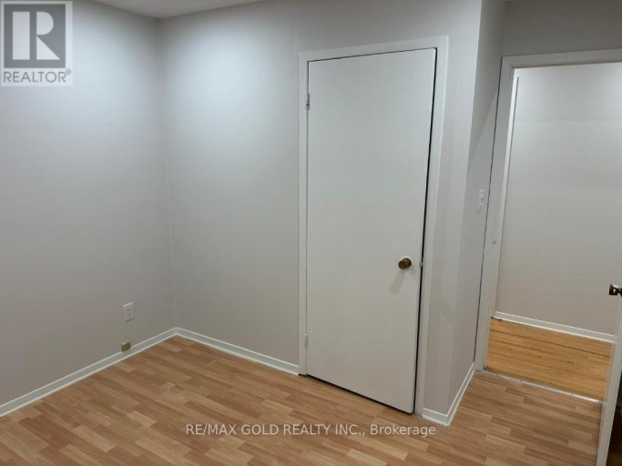 3RD FLOOR ( UPPER UNIT ) - 515 STONE STREET, Oshawa (Lakeview), Ontario, L1J1A4