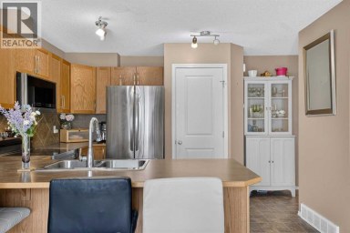 1204, 800 Yankee Valley Boulevard SE Airdrie Alberta photo 10