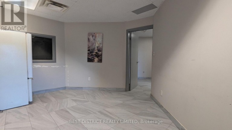 6 - 50 RITIN LANE, Vaughan (Concord), Ontario, L4K4W6