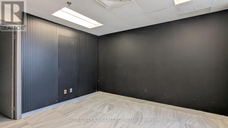 6 - 50 RITIN LANE, Vaughan (Concord), Ontario, L4K4W6