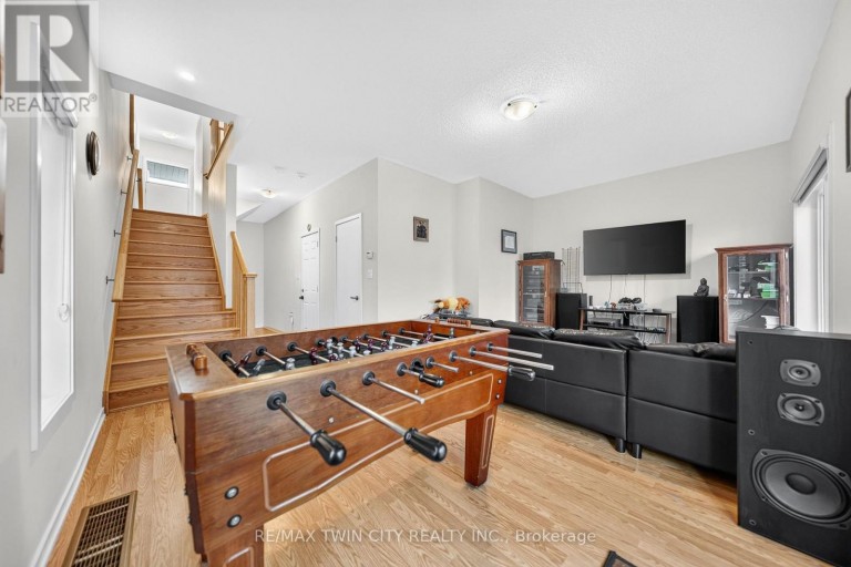 49 LAMBERT LANE, Caledon (Bolton East), Ontario, L7E4M4