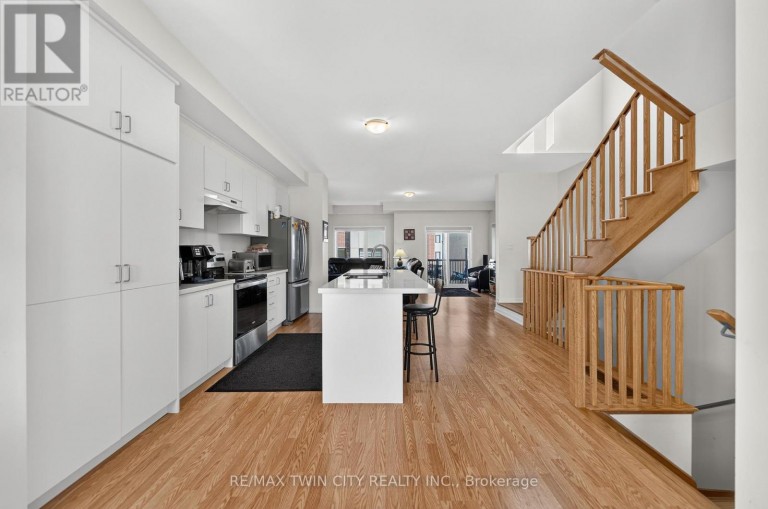49 LAMBERT LANE, Caledon (Bolton East), Ontario, L7E4M4
