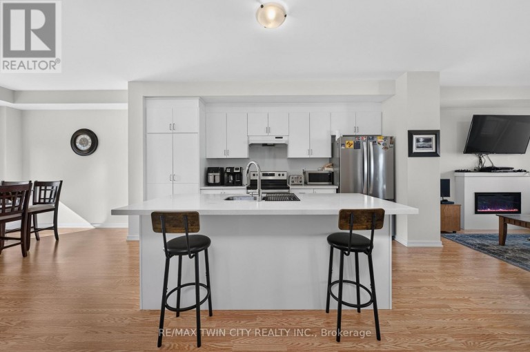 49 LAMBERT LANE, Caledon (Bolton East), Ontario, L7E4M4