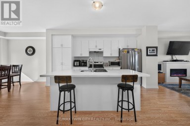 49 LAMBERT LANE Caledon (Bolton East) Ontario photo 9