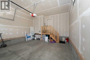 4831 87 Avenue NE Calgary Alberta photo 39