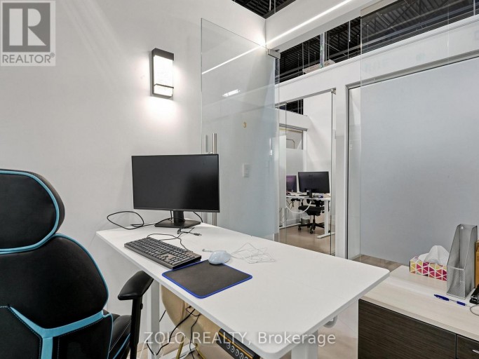 A (305,304,303,302,277) - 7250 KEELE STREET, Vaughan (Concord), Ontario, L4K1Z8