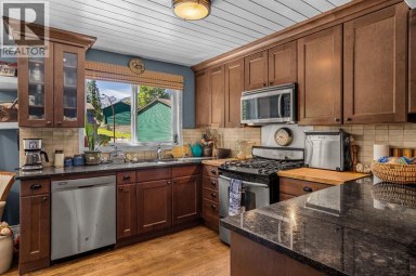 246 Kluane Drive Banff Alberta photo 13