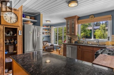 246 Kluane Drive Banff Alberta photo 15