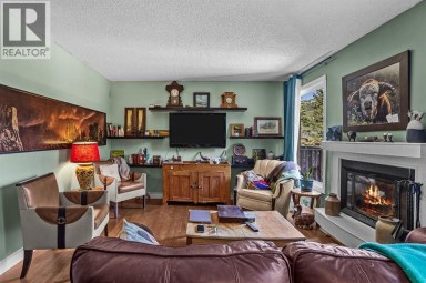 246 Kluane Drive Banff Alberta photo 3