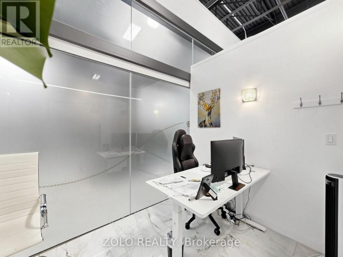B (326) - 7250 KEELE STREET, Vaughan (Concord), Ontario, L4K1Z8