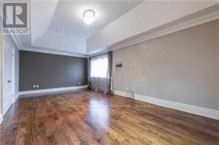 377 HOLLYWOOD AVENUE, Toronto (Willowdale East), Ontario, M2N3L3
