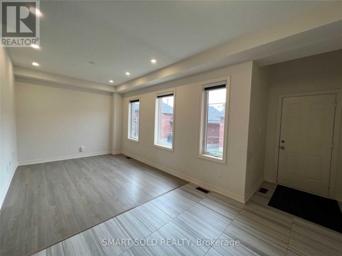1046 MURRELL BOULEVARD, East Gwillimbury (Sharon), Ontario, L9N0L6