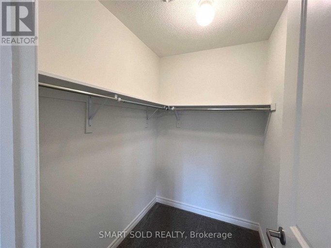 1046 MURRELL BOULEVARD, East Gwillimbury (Sharon), Ontario, L9N0L6