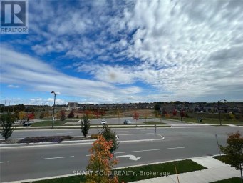 1046 MURRELL BOULEVARD East Gwillimbury (Sharon) Ontario photo 4