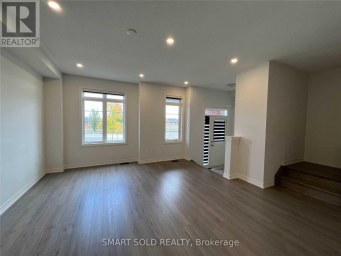 1046 MURRELL BOULEVARD East Gwillimbury (Sharon) Ontario photo 8