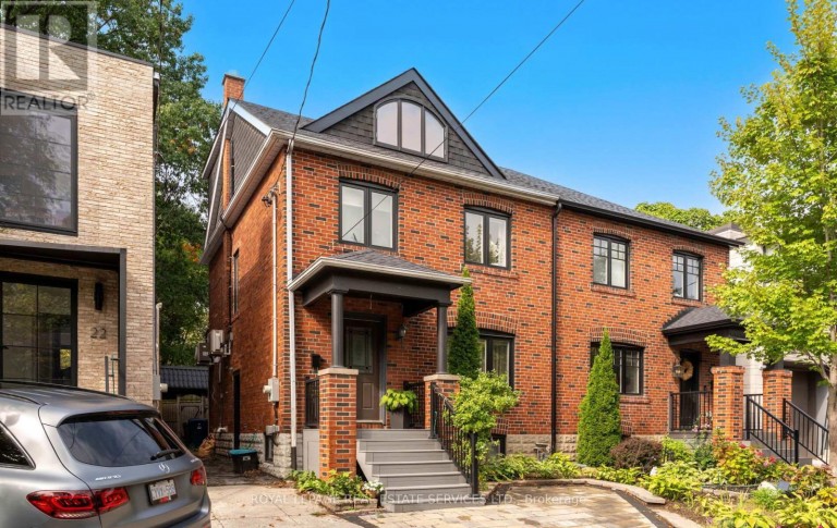 24 MANN AVENUE, Toronto (Mount Pleasant East), Ontario, M4S2Y3