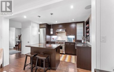 24 MANN AVENUE Toronto (Mount Pleasant East) Ontario photo 15