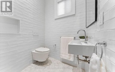 24 MANN AVENUE Toronto (Mount Pleasant East) Ontario photo 39